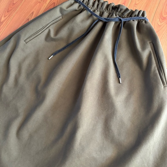 Nanushka Army Green Skirt - Picture 2 of 8